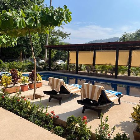 Natura Hotel & Villas Zihuatanejo Exterior photo